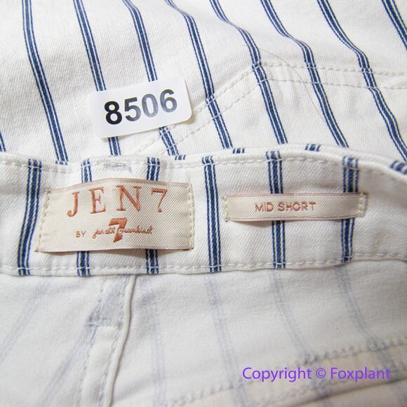 New! Jen 7 by 7 for all mankind shorts white with blue stripes, women size‎ 4 - Picture 8 of 11